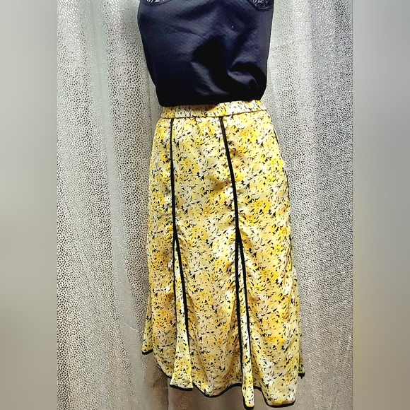 Spring Yellow Fit and Flare Skirt by Louis Dell' Olio - Picture 11 of 12